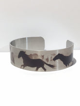 Load image into Gallery viewer, Horse jewelry.Wild Horse Aluminum Cuff Bracelet."Heart"
