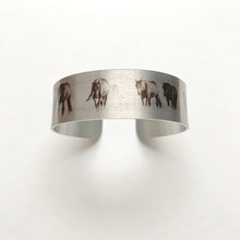 Load image into Gallery viewer, &quot;Onaqui&quot; Aluminum Cuff Bracelet.
